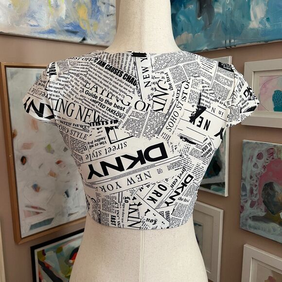 DKNY Newspaper Print Bikini Swim Top Size S NYC Graphic Editorial Street Style - Picture 2 of 8